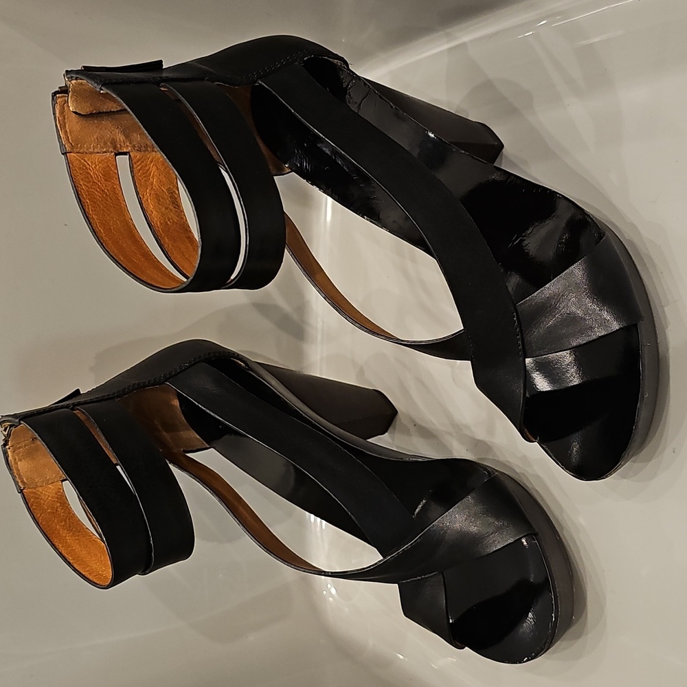 GIVENCHY Paris Black Leather Heels w/ Classic Criss Cross & Ankle Straps